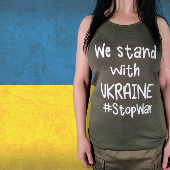 We Stand With Ukraine tee - Picture 2 of 2